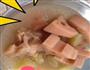 猪脚莲藕莴笋汤的做法图解2
