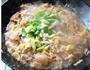 猪肉酸菜炖粉条的做法图解7