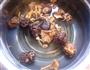 菌菇咸肉饭的做法图解1