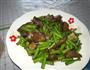 豆角炒茄孑的做法图解2
