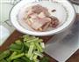 蒜苗炒回锅肉的做法图解1