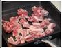 铁板肉片松花菜的做法图解1