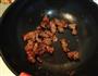 蒜苗炒肉的做法图解2