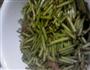 简单家常菜炒蒜苔的做法图解1