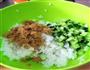 简单的黄瓜肉松饭团的做法图解3