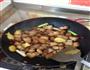 红焖肉炖土豆的做法图解4