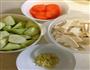 杏鲍菇炒丝瓜的做法图解1