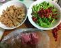 蒜苗萝卜干炒肉的做法图解1