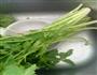 芹菜炒肉的做法图解1