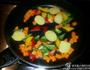 黑椒牛排配时蔬的做法图解5
