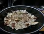香菇鸡煲饭的做法图解3