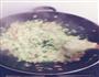 鸡蛋豌豆火腿鸡肉炒饭的做法图解4