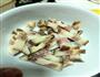 腊肉炒黄豆芽的做法图解1
