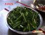 口蘑小青菜的做法图解2