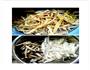 鸡骨架杂菌汤的做法图解1
