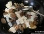 虾子海参炒蹄筋的做法图解2