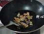 大地鱼干炒鸡腿肉的做法图解5