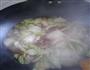 五花肉炖粉条白菜的做法图解5