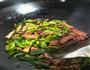 腊肉蒜苗的做法图解5