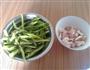 辣椒炒肉的做法图解1