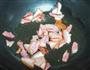 青笋杏鲍菇炒腊肉的做法图解2