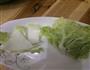 白菜香菇鸡蛋汤的做法图解2