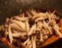 我爱下饭菜-干锅腊肉蟹味菇的做法图解6
