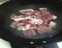 砂锅炖土豆牛肉的做法图解1