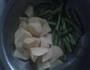 东北乱炖-鸡腿顿土豆芸豆的做法图解2