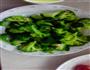 家常菜-清炒西兰花虾仁的做法图解1