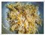 酸菜白肉炖豆腐的做法图解1