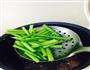 电饭煲香炒香肠芦笋的做法图解2