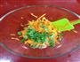 胡萝卜香菜豆渣饼的做法图解4