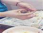 豆沙蛋黄月饼的做法图解3