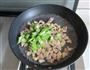 彩椒菱角牛肉粒的做法图解3
