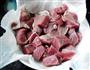 菌菇炖牛肉的做法图解2