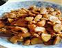 鸡丁鸡腿菇的做法图解1