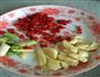 芹菜炒腊肉的做法图解1