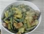 豆角土豆火腿肠的做法图解1
