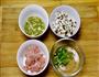 茶香鸡丁炒饭的做法图解1