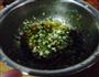 葱油饼的做法图解2