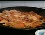 辣白菜炒肉片的做法图解3