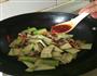 丝瓜炒肉片的做法图解10