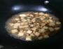 肉末鸡腿菇榨菜的做法图解5