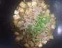 肉末鸡腿菇榨菜的做法图解6