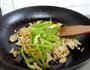 榨菜青椒肉丝-乌江榨菜的做法图解12
