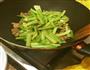 芹菜炒肉的做法图解8