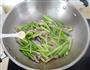 蒜苗炒猪肉丝的做法图解10