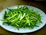 蒜苔炒腊肠的做法图解1