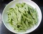 五花肉炒四季豆的做法图解3